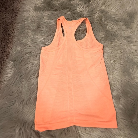 Lululemon tank bundle - Picture 5 of 11